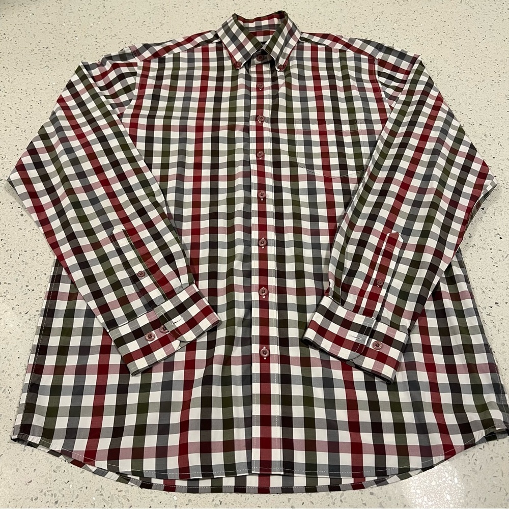 Like new BRITCHES Long Sleeved Button Down Checkered Shirt Men's Size Large